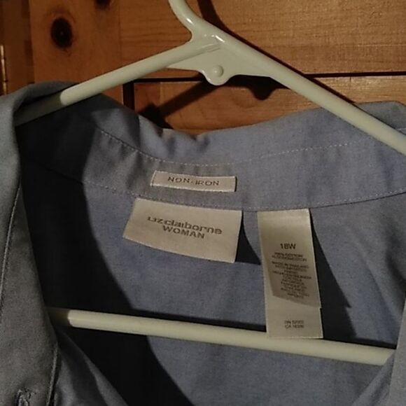 Liz Claiborne Shirt  - Picture 2 of 2
